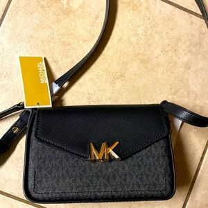 Michael Michael Kors Sylvia Small Leather Messenger Bag